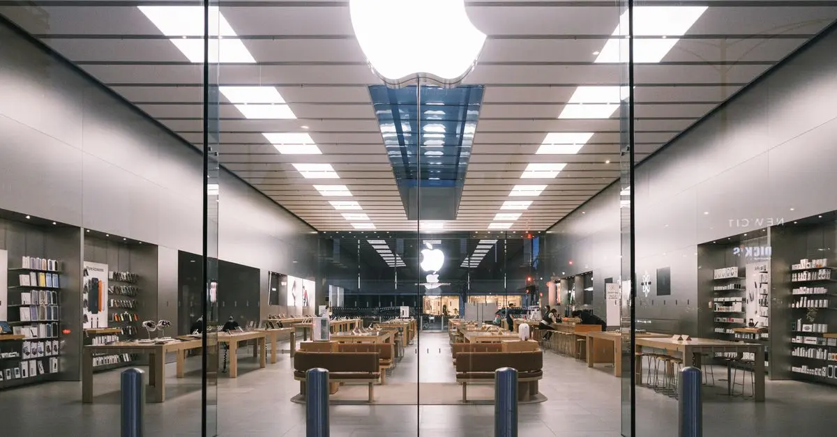 Navigating Smart Gadget Malls: Tips for a Successful Shopping Experience