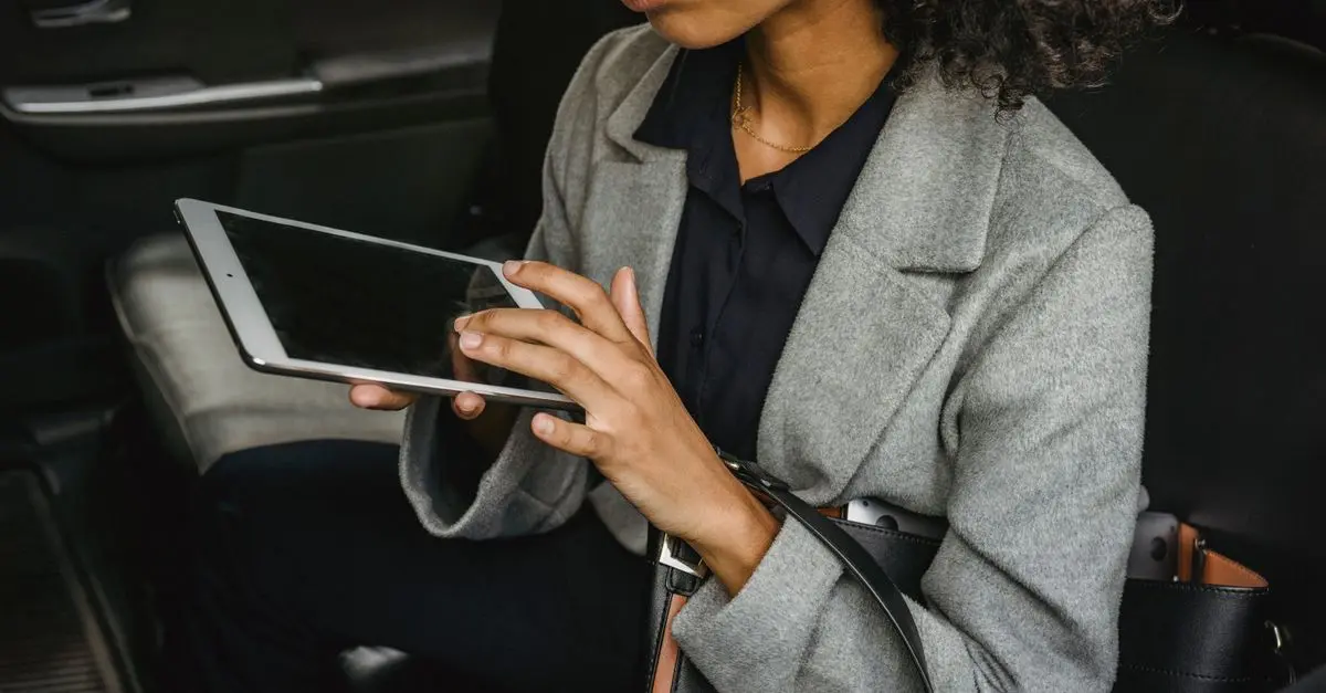 How Smart Gadgets Enhance Daily Commuting