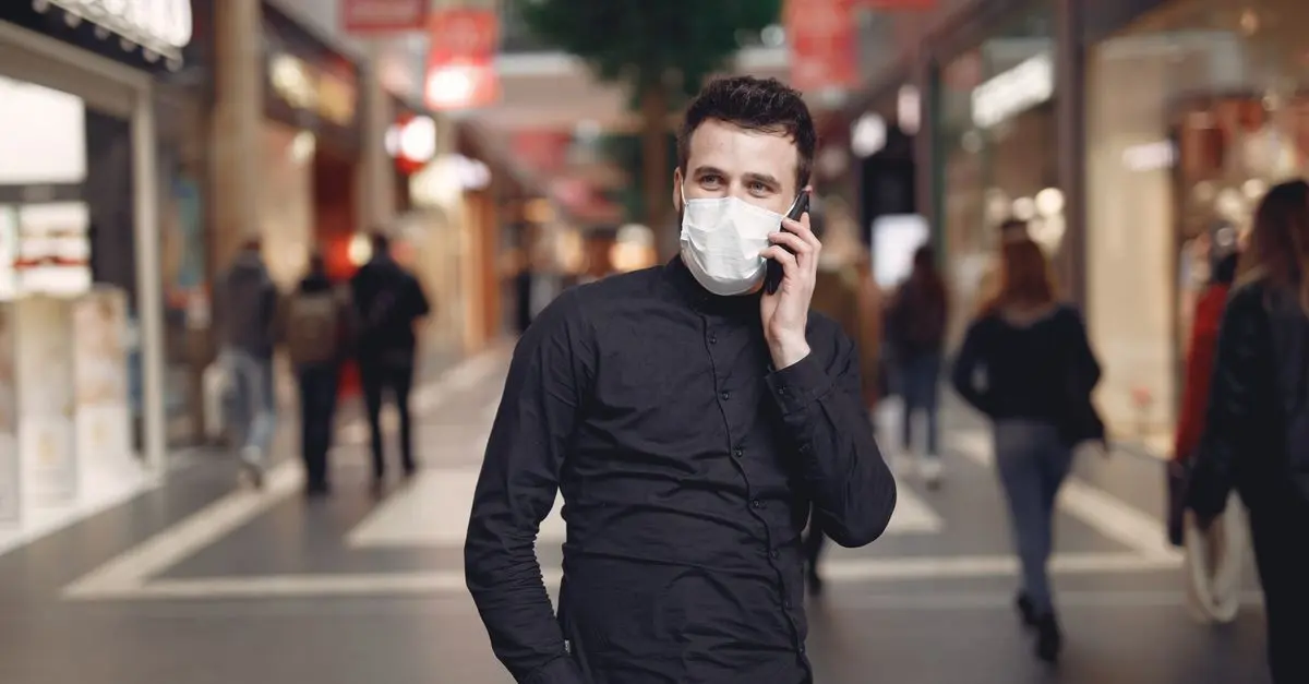 How Smart Gadgets are Redefining Modern Shopping Experiences