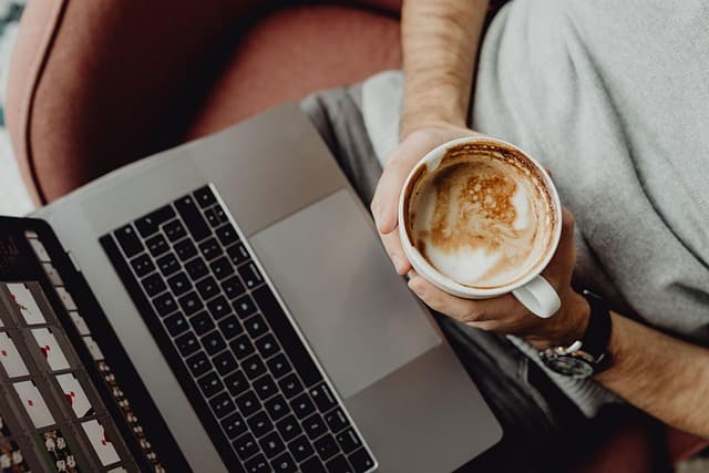 The Must-Have Smart Gadgets for Your Home Office